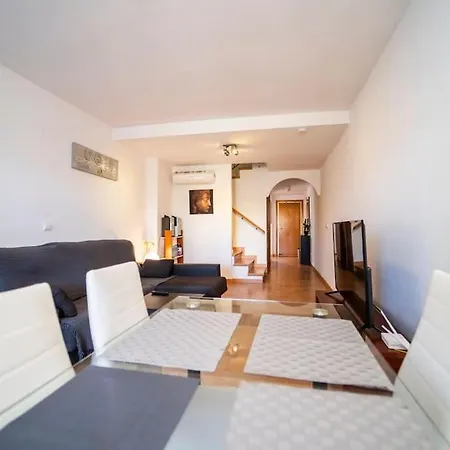 Comfortable And Relaxing House In Bonalba